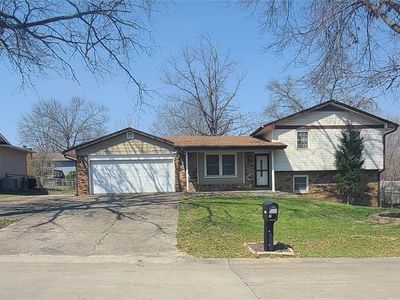 1808 Ferndale Dr