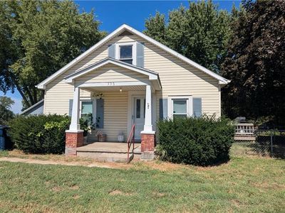 336 E Locust St