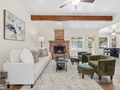 9901 Mesa Oak Dr