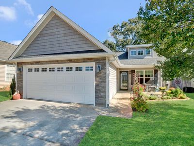 111 Perthwood Pl
