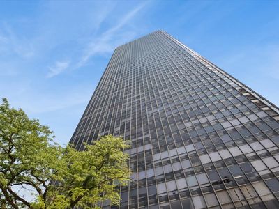 5415 N Sheridan Rd APT 3407