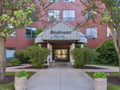 148 Breakwater Drive #810