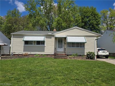 Property at 15021 Florence Dr, Maple Heights, OH