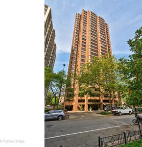 1410 N State Pkwy APT 27A