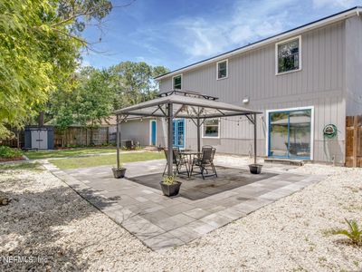 7018 HOLIDAY HILL Court