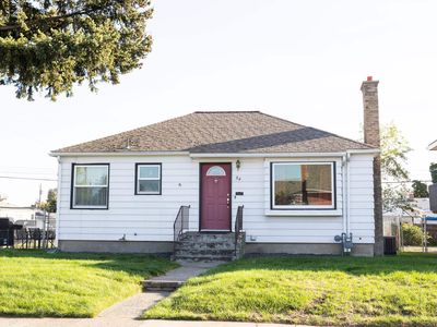 54 E Princeton Ave