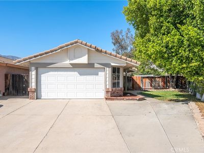 Property at 27394 Rustic Ln, Highland, CA
