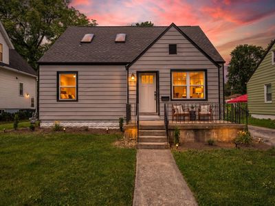 482 Grove Ave