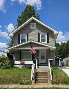 2311 Maple Ave NE
