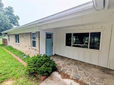 114 Agarita Dr