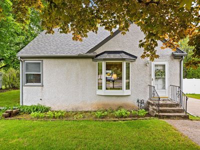 1050 County Road B2 W