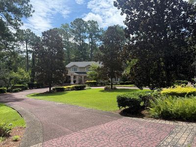 7 Holly Hill Rd