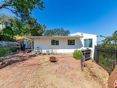14301 Mulholland Dr