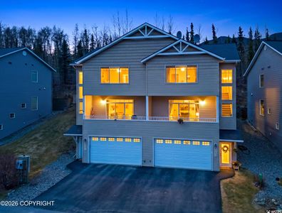 20233 Riverside Dr #8B