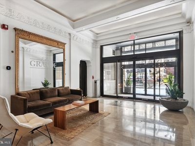 111 S 15th St APT 2303