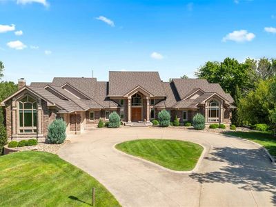 2310 Lakeridge Pl NE