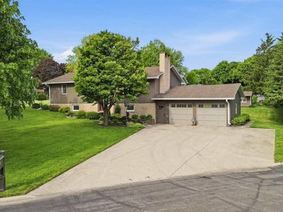 130 Half Moon Rd