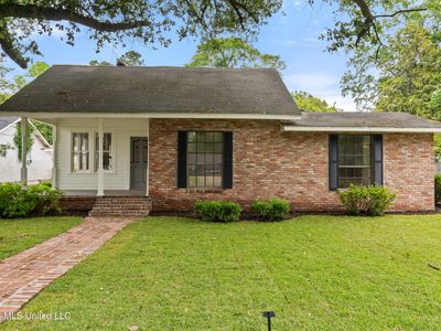 429 Mary St