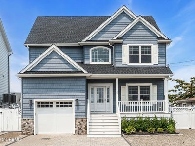 33 Amherst Drive