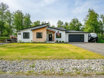 3200 E Woodruff Loop