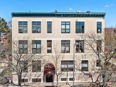 24 Norman St APT 111