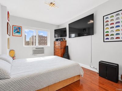2821 36th Street #4R