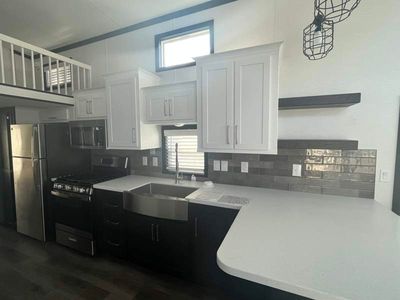 1204 Cedar Point Blvd #103