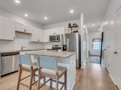 809 Dallas Dr