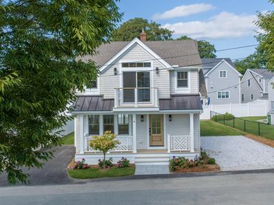 10 Vesper Avenue