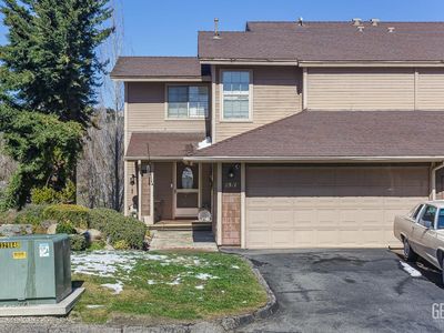 18571 Glenview Ct