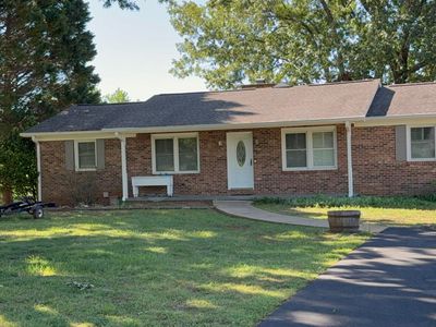 191 Twin Oaks Rd
