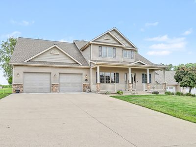 2508 Hemel Dr