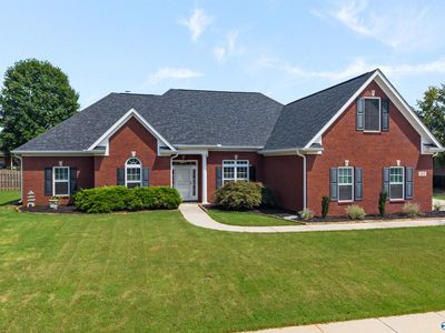 104 Carlton Woods Dr