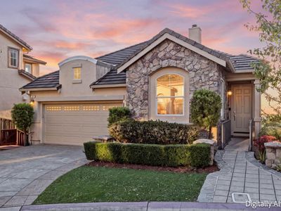 211 Sunset Ct