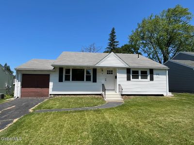 9 Dover Drive