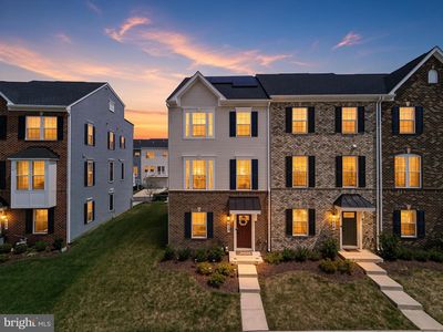 612 Maple Lawn Dr