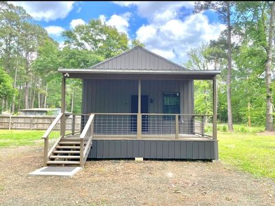 110 Robinson Ln