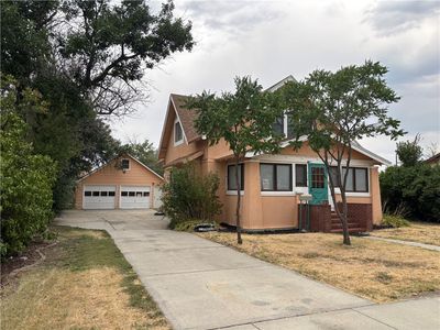 416 N Cody Ave