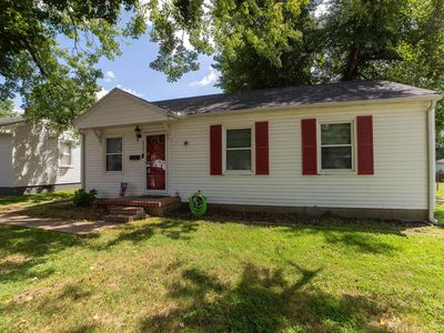 2321 E Iowa St