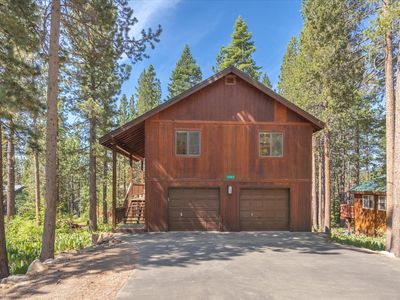 13323 Falcon Point Pl