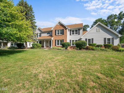 5024 Hunters Green Dr