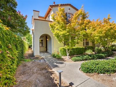 Property at 8492 Crystal Walk Cir, Elk Grove, CA