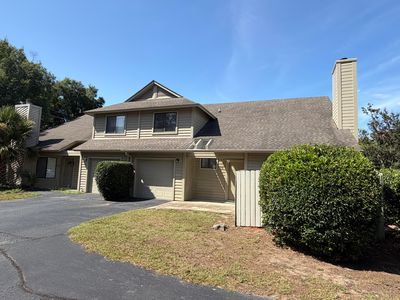 35 Maplecrest Dr
