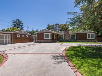 1745 Cordilleras Rd