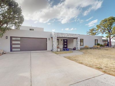 3105 Camino De La Sierra NE