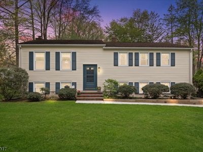 77 Windsor Way