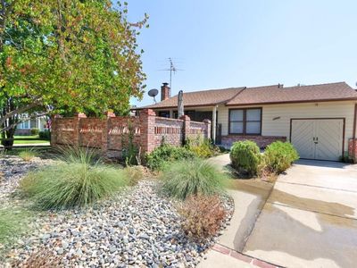 4000 Lusk Dr