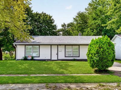 3763 N Brentwood Ave