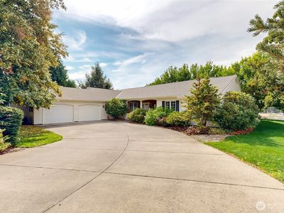 2460 Fairfield Drive