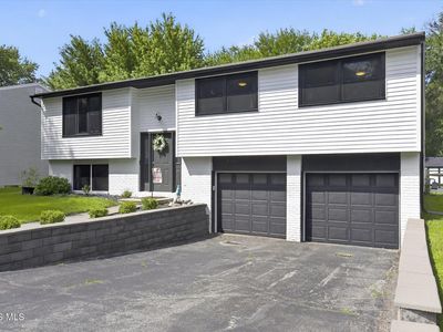 Property at 4851 Tamworth Rd, Sylvania, OH